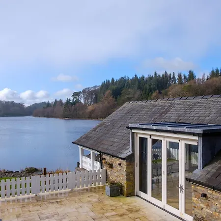 Lilymere Boat House Tatil Evi