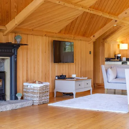 Tatil Evi Lilymere Boat House *