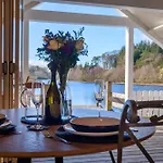 Lilymere Boat House *